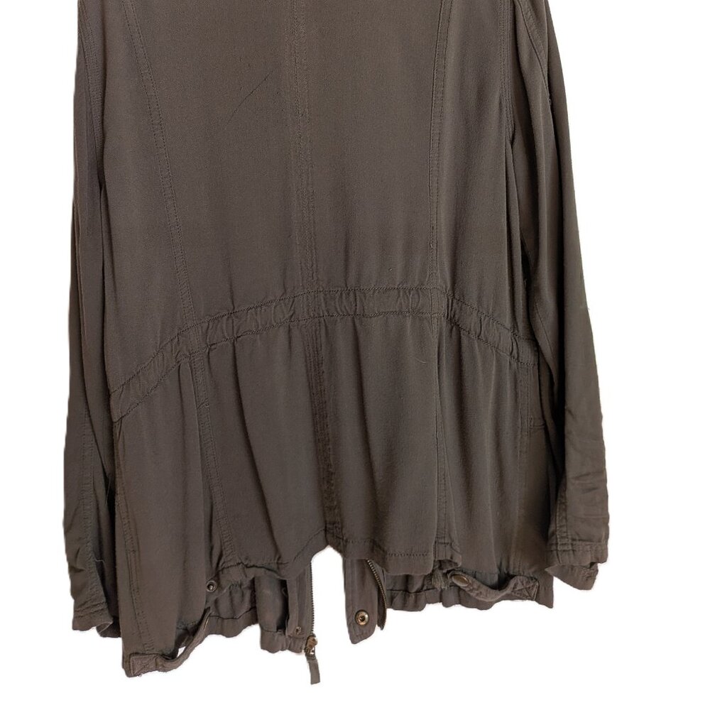 Lightweight Jacket - Picture 10 of 11